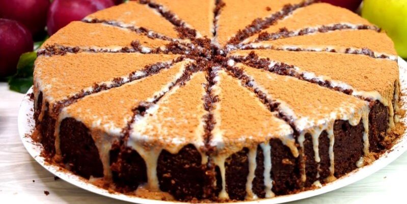 Шоколадный манник, готовый за 9 минут: быстро и вкусно даже без духовки