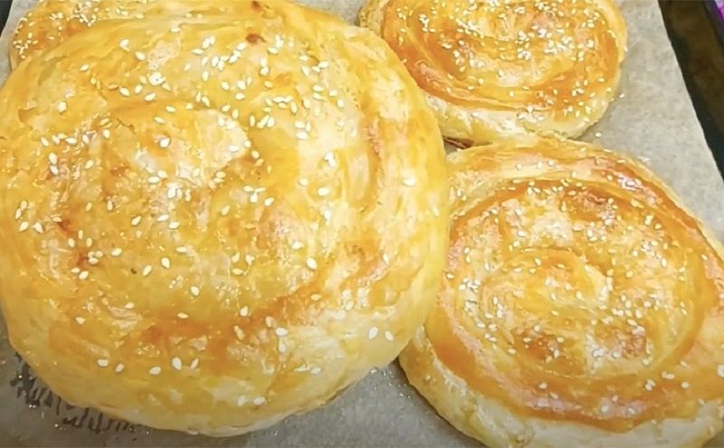 Луковые лепешки: новый взгляд на хлебное искусство