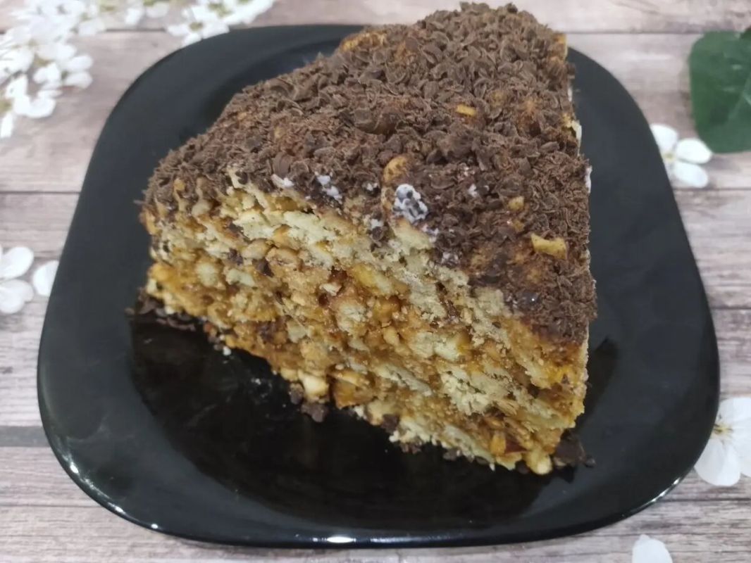 Торт «Муравейник»: просто, вкусно и по семейному