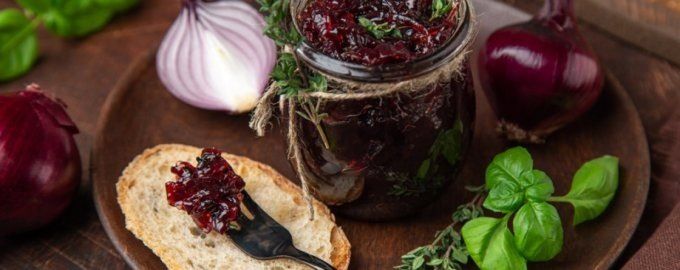 Необычное луково-яблочное варенье с острым вкусом