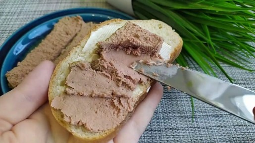 Запеченный паштет из куриной печени: легкий и изысканный рецепт