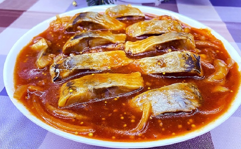 Сельдь в маринаде: тайны домашнего рецепта, который удивит