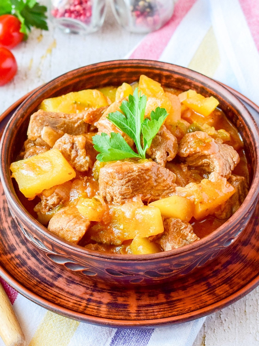 Нежное мясо с овощами: идеальное блюдо на каждый день