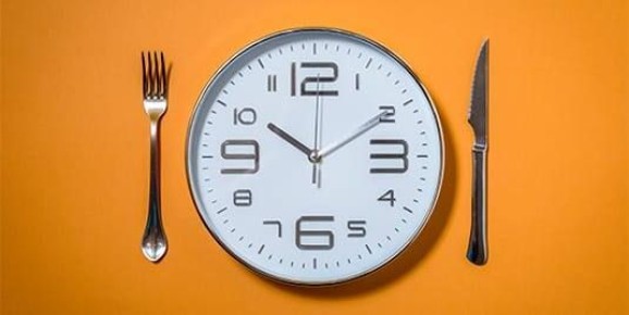 Как регулярное питание по расписанию меняет ваш организм