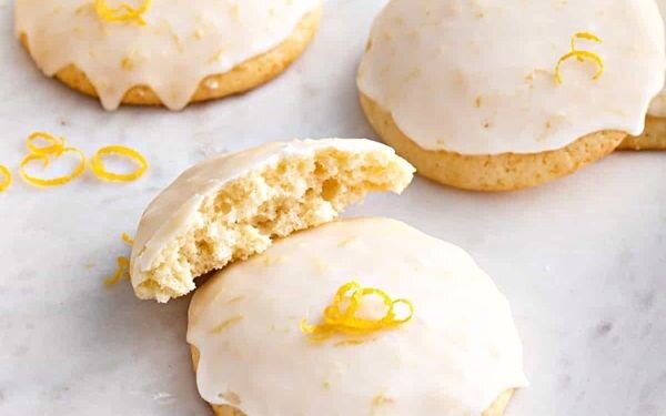 Летнее наслаждение: творожное печенье с лимонной глазурью