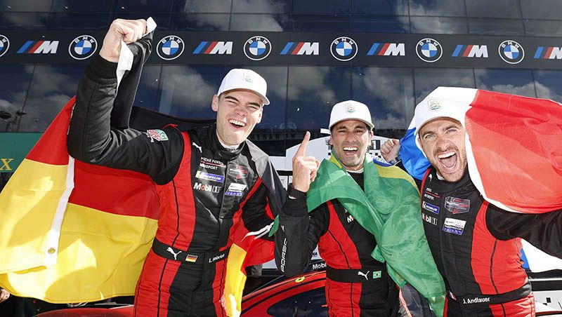 ������ ���� � ��� �������������� ������ �� Rolex 24: ������������ ������ ��� Porsche