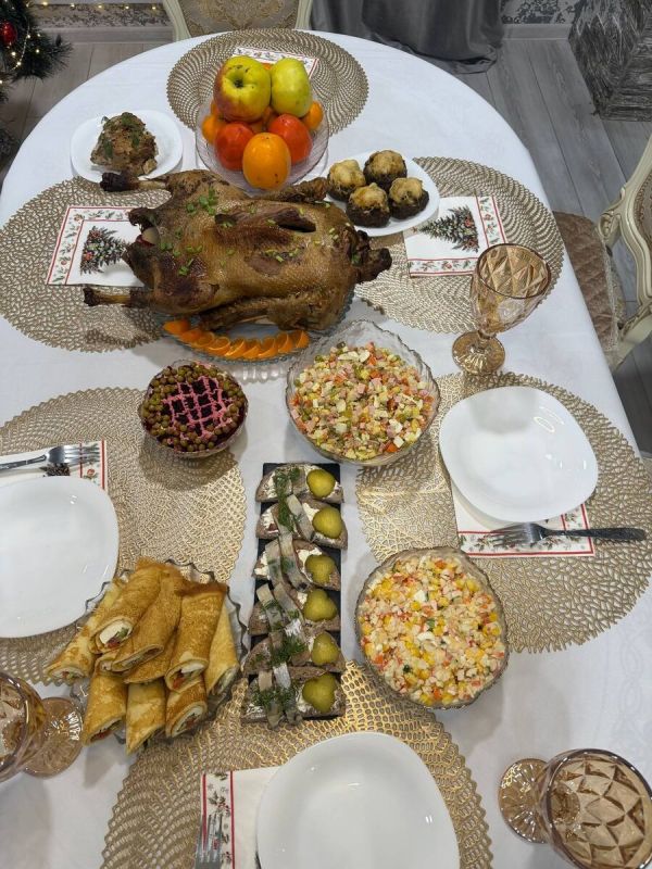 Как приготовить незабываемый рождественский стол: простые рецепты для праздника