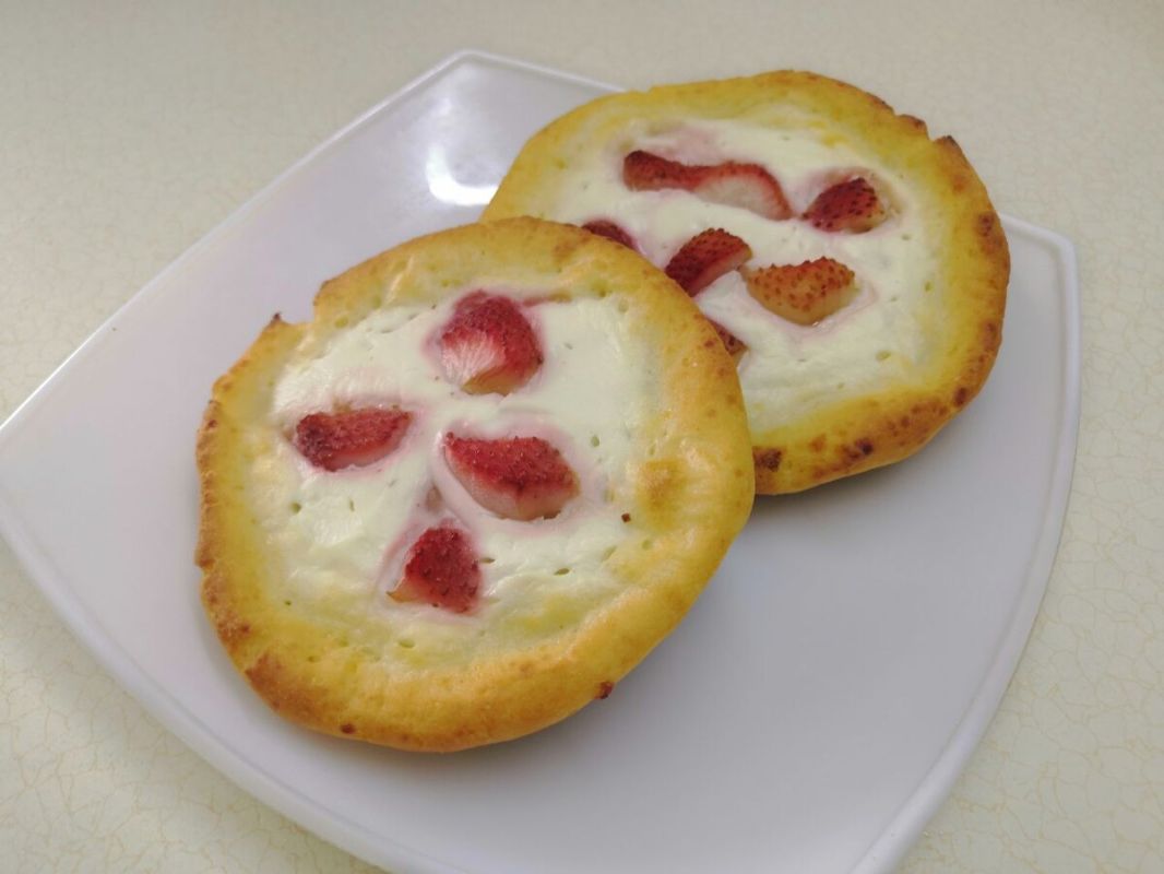 Вкусные ватрушки с ягодами: готовим полезный десерт