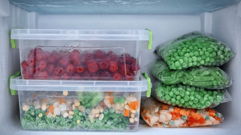 Заморозка продуктов: мифы и правда о пользе и вреде