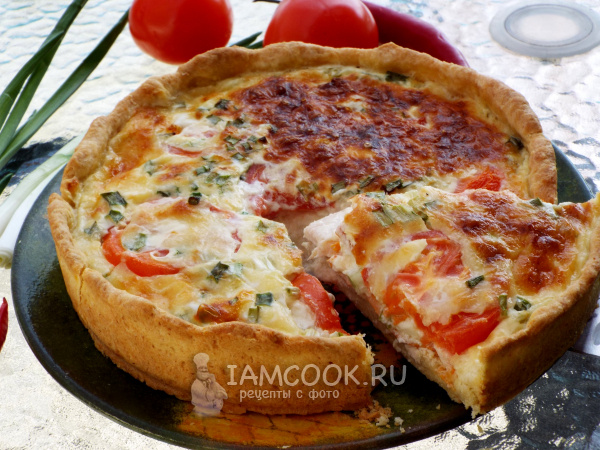 Универсальный пирог с курицей: вкусно на завтрак и ужин