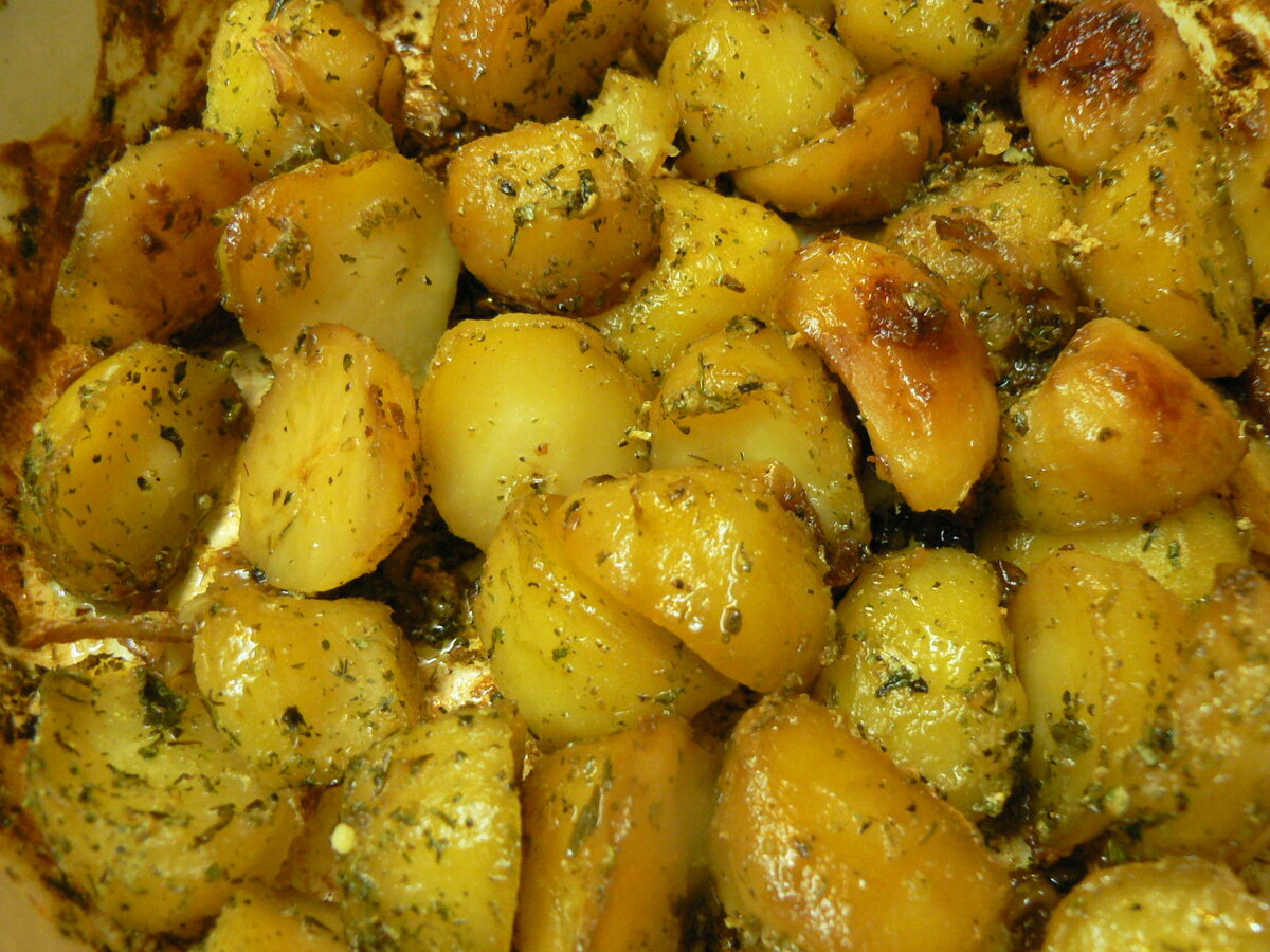 Картофель по бабушкиному рецепту: 15 специй, которые преобразят ваше блюдо