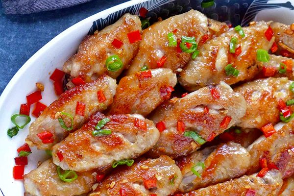 Китайские куриные крылышки с солью и перцем: быстро и вкусно