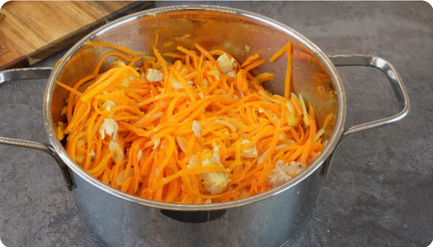 Легкий морковный салат, который быстро станет вашим фаворитом