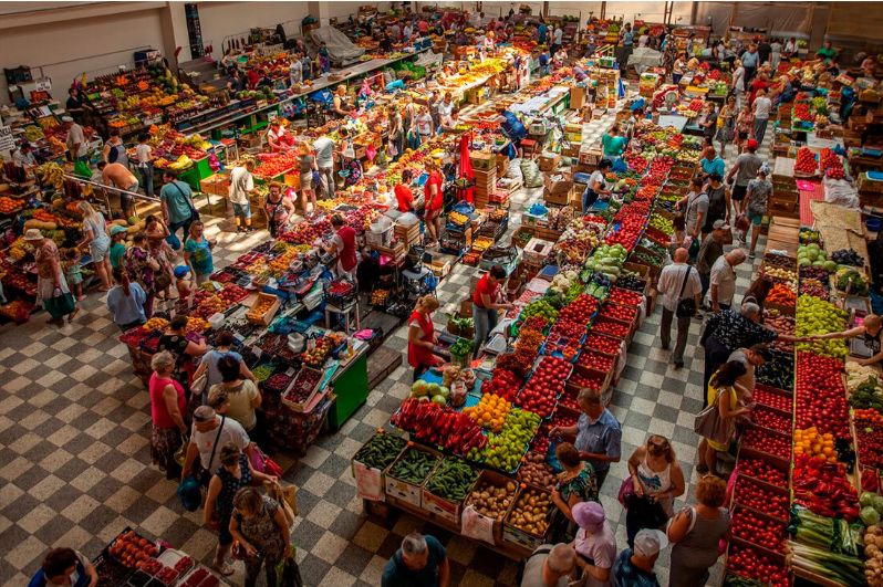 Рыбные и овощные цены: шокирующий рост на рынке Ростова-на-Дону