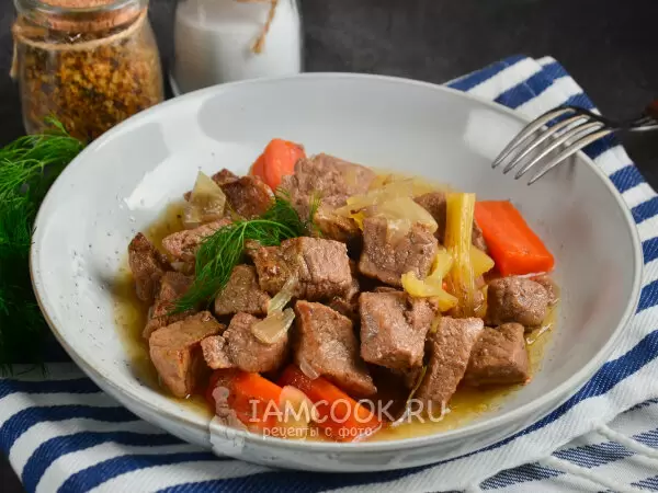 Говядина, как в ресторане: секреты томления в мультиварке