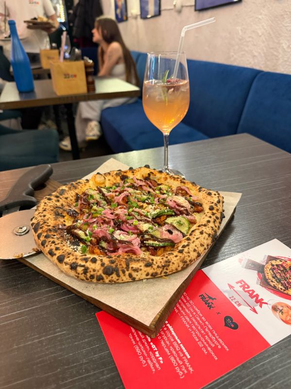 Гастрономическая коллаборация: FRANK и Pizza 22 см удивляют новыми вкусами