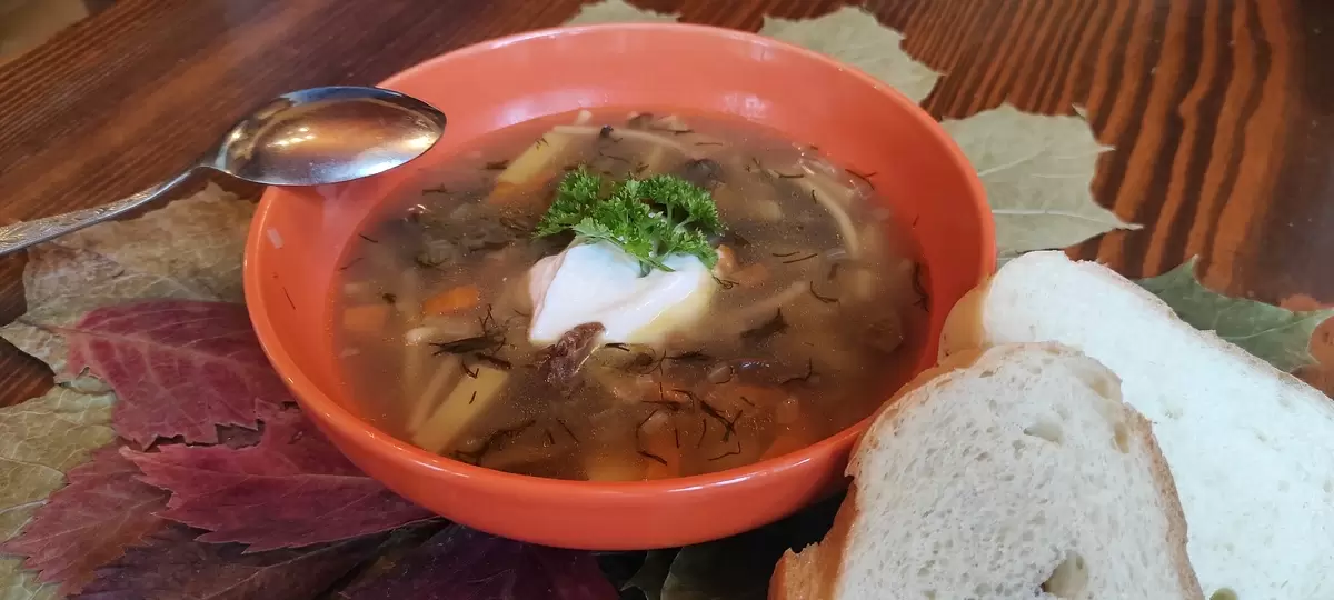 грибной суп со спагетти: возвращение к семейным традициям