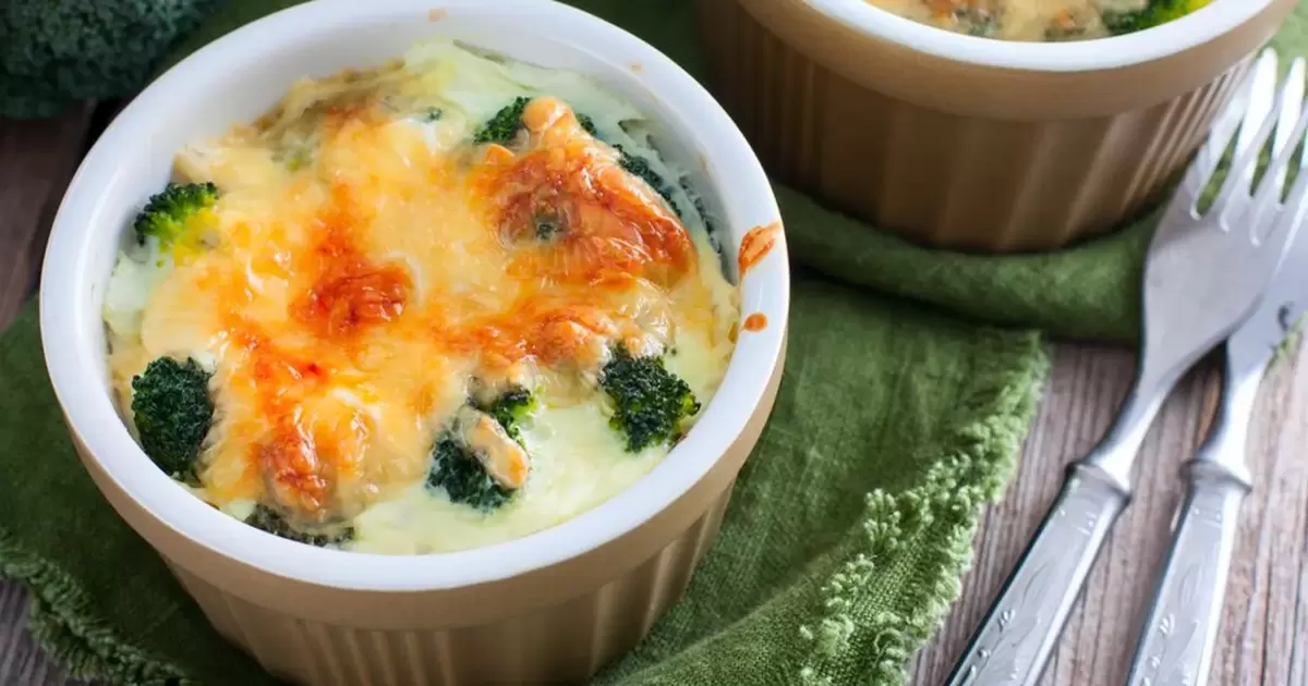 Для любителей брокколи и рыбы: вкусная запеканка