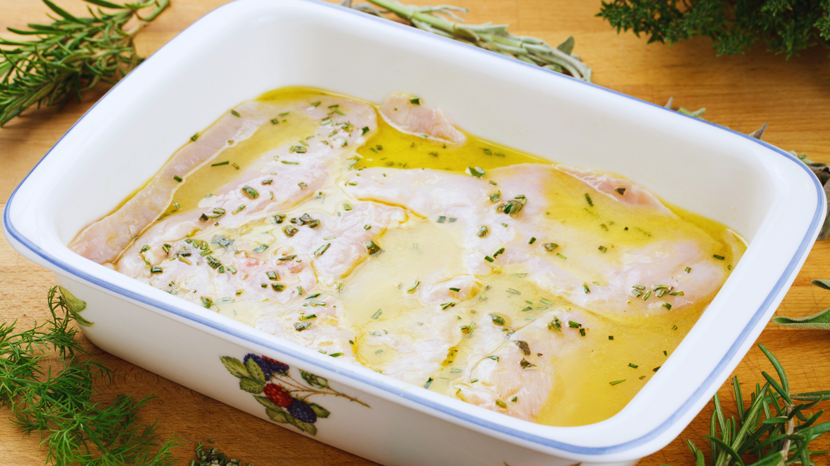 Пробуждение вкусов: удивительный маринад для курицы с нотами Средиземноморья